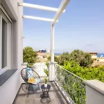Marina Garden 4*
