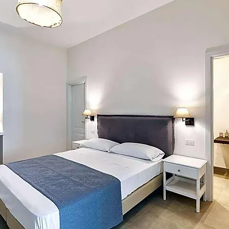 Marina Garden Bed & Breakfast 4*