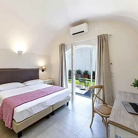 Marina Garden Bed & Breakfast