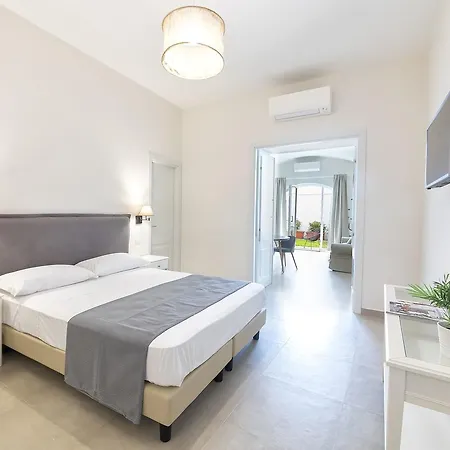 Bed & Breakfast Marina Garden 2*
