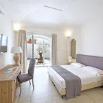 Marina Garden 4*